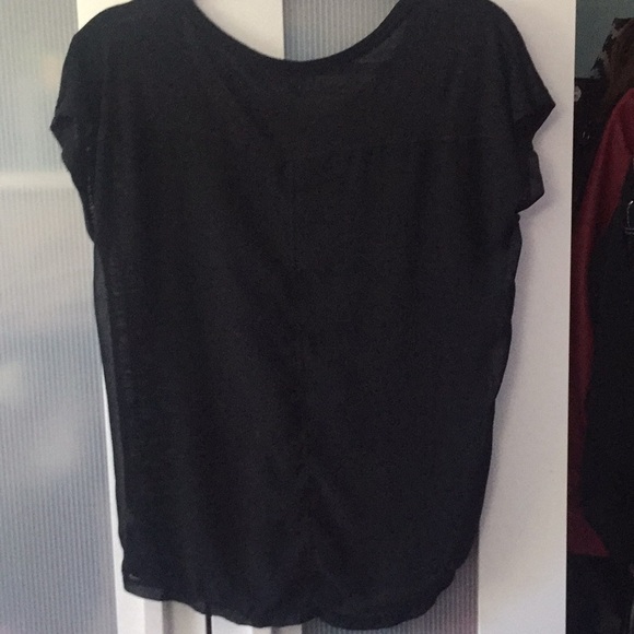 Black V-Neck with shear back - Picture 2 of 3